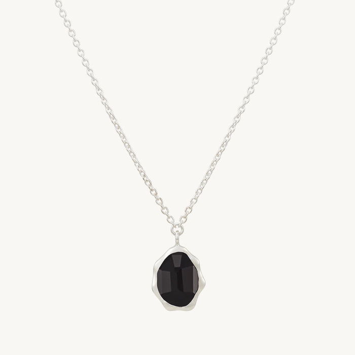 Black Onyx Mood Necklace Silver in sterling silver with black onyx