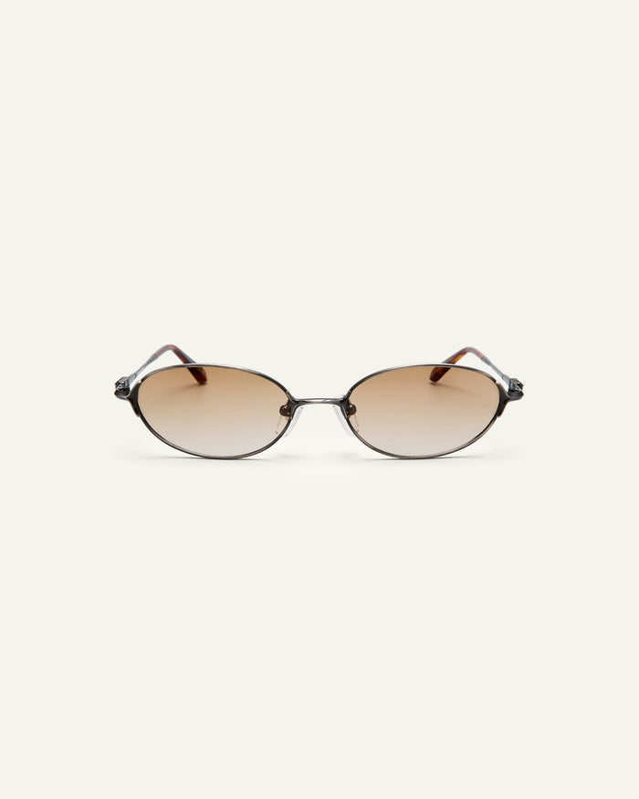 Face shot of Bonnie Clyde Bunny sunglasses in black titanium with brown gradient lenses.