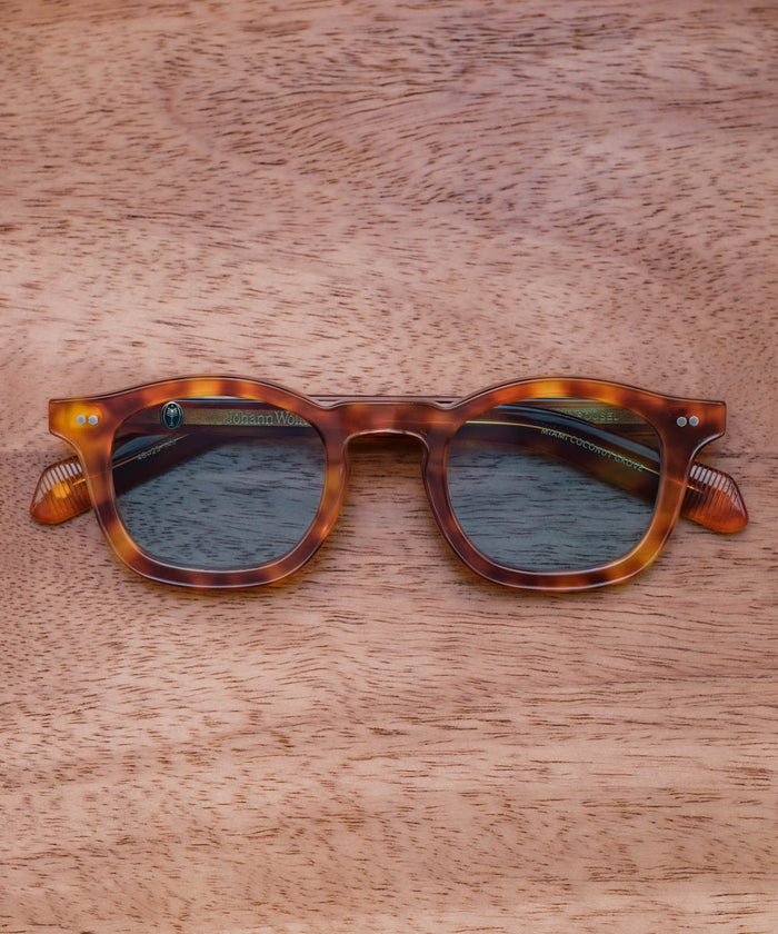 johann wolff carousel x mr c vintage tortoise #color_vintage-tortoise
