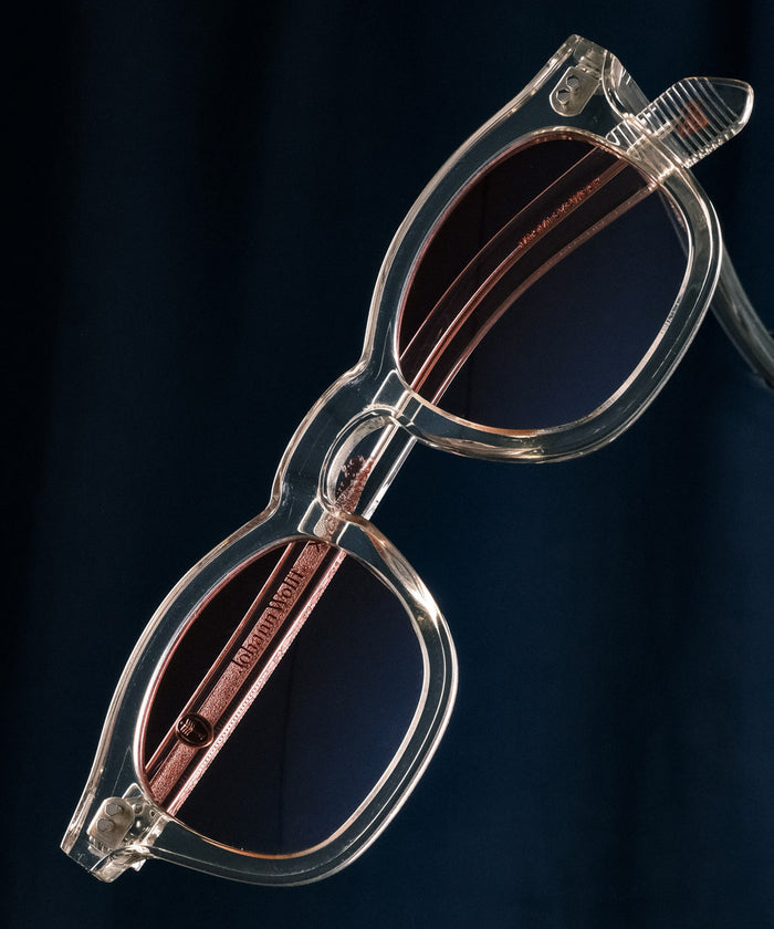 Johann Wolff Carousel X Simon Grossman Burgundy Gradient #color_champagne-burgundy-gradient