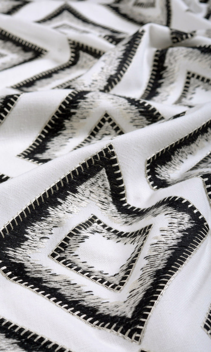 Geometric Patterned Curtains / Drapes / Window Drapery Panels (White/ Black)
