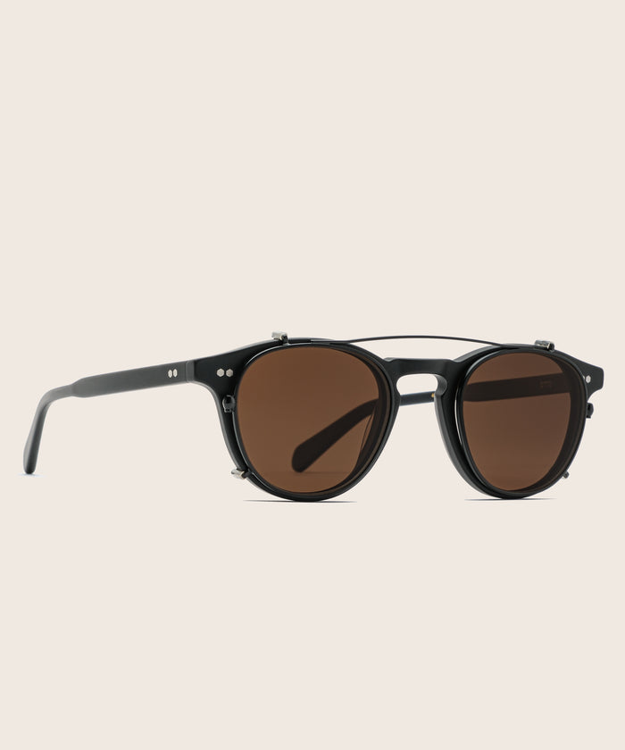 Johann Wolff Otto Matte Black Brown Clip2 #color_matte-black-mocha