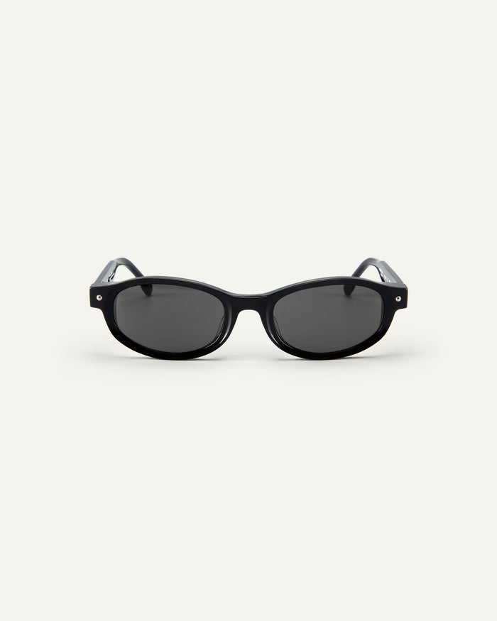 Face shot of Bonnie Clyde Roller Coaster sunglasses in black with black lenses.