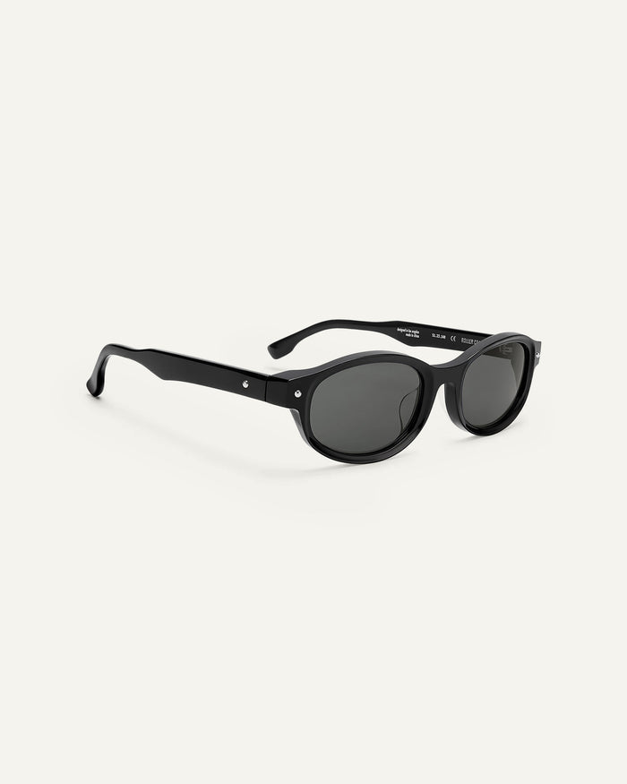 Quarter shot of Bonnie Clyde Roller Coaster sunglasses in black with black lenses.