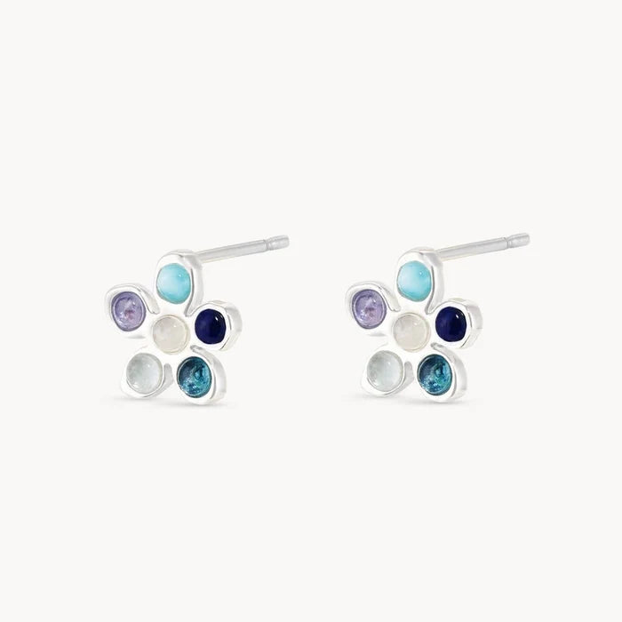 Seaside Forget-me-not Blue Studs in sterling silver, alternate angle detail view
