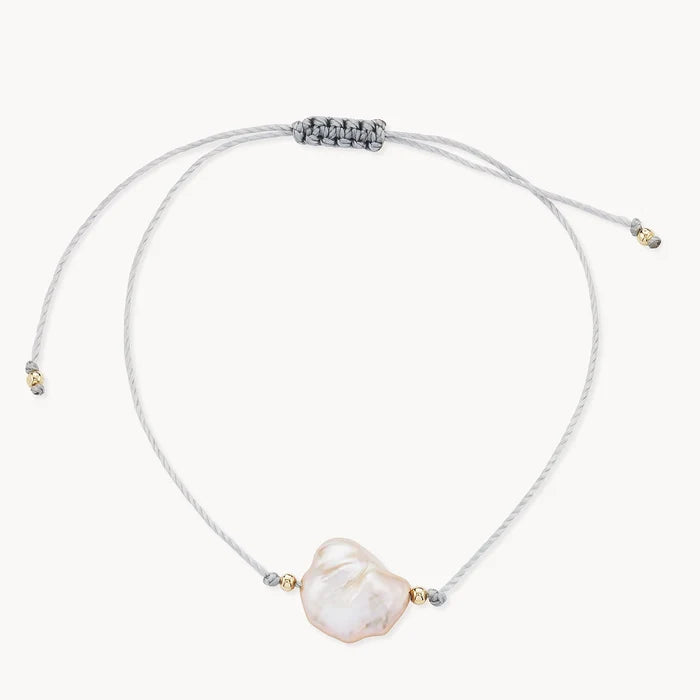 Sofia Perla Bracelet in 14k yellow gold, alternate angle detail view
