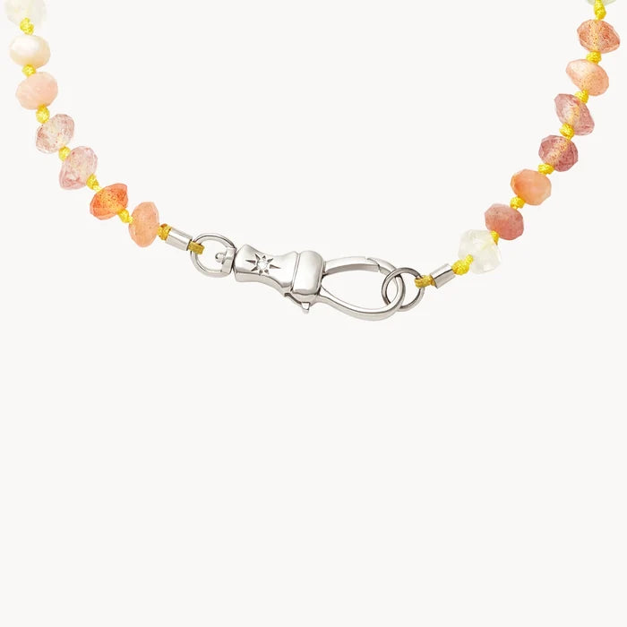 Sunset Multicolour Beaded Mood Bracelet in sterling silver with brilliant diamonds, alternate angle detail view