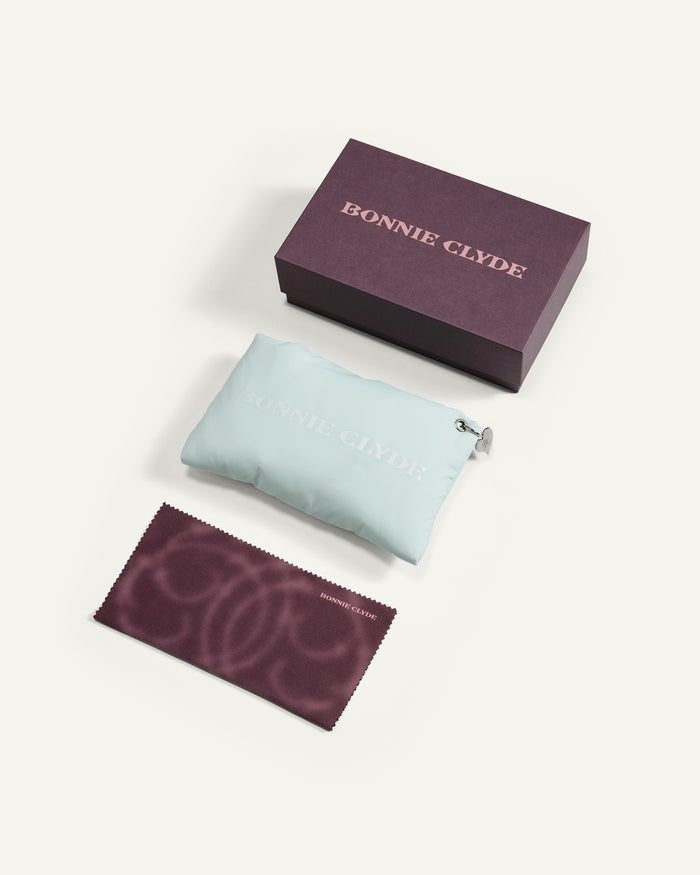 Bonnie Clyde packaging.