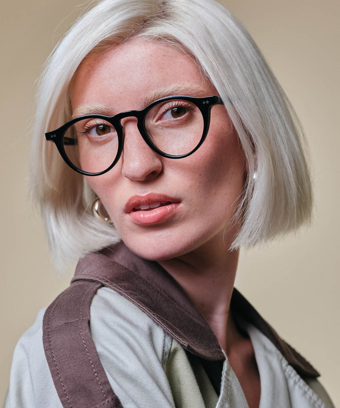 johann wolff walter black eyeglasses #color_black