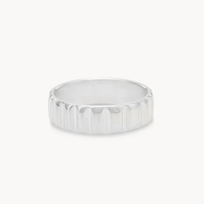 wide peaks and valleys band ring - sterling silver