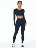 Women's 2-Piece Seamless Workout Set – Scrunch Leggings & Long Sleeve Crop Top.