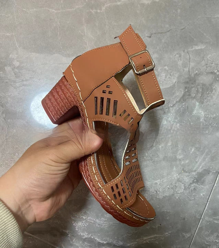 Women's Chunky Heel Peep-Toe Ankle Strap Sandal