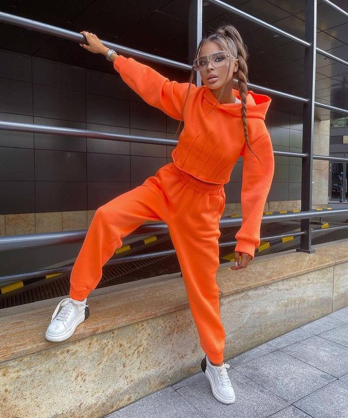 Women's Hooded Sweatshirt & Drawstring Pants Two-Piece Set