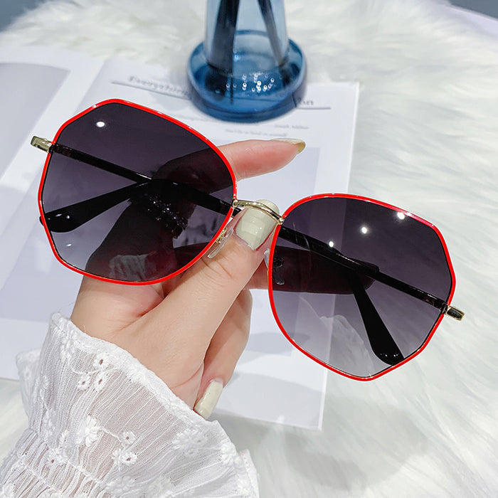 Gradient Gray Polarized